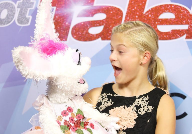 'AGT' Winner Darci Lynne Farmer Extends Tour