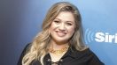 Kelly Clarkson Wants To Help ‘The Voice’ Contestants Not Make Money Off Of Them