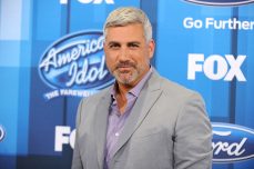 ‘American Idol’ Winner Taylor Hicks Says The Show Let Them Know About Eliminations
