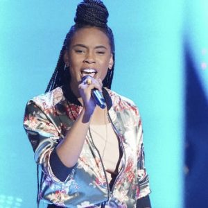 E_TheVoiceKennedyHolmes_092518