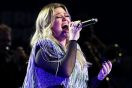 Kelly Clarkson Announces Tour With Kelsea Ballerini and Brynn Cartelli