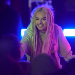 zhavia 100 ways tour