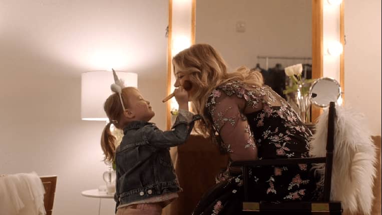Kelly Clarkson’s New Music Video Features A Special Appearance From Her Daughter