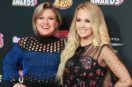 Kelly Clarkson Had A Hilarious Response To Rumors Of A Feud With Carrie Underwood