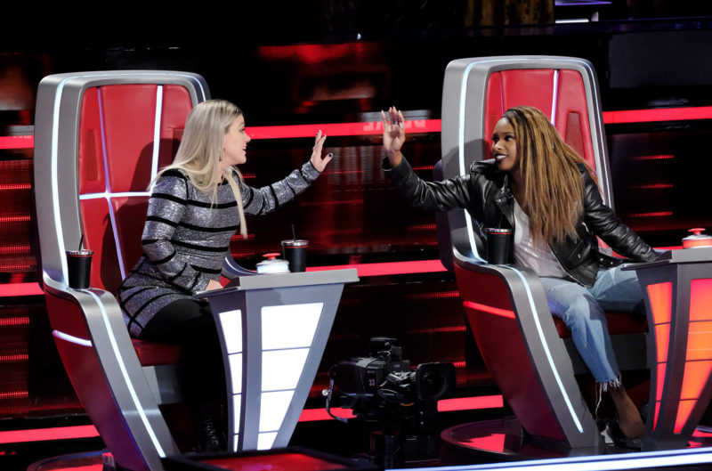 Jennifer Hudson Fills in for Kelly Clarkson During ‘The Voice’ Season 29 Taping