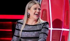Here’s The Advice Kelly Clarkson Gave Taylor Swift In Her Feud With Scooter Braun