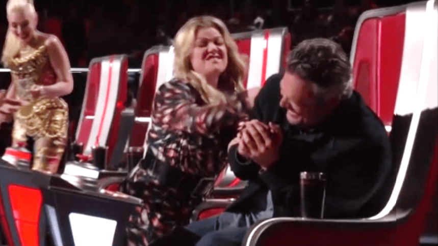 Instant Karma Strikes Blake Shelton With A Kelly Clarkson Smackdown — Watch What Happened