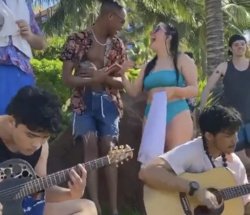 American Idol Top 40 Sings In Hawaii