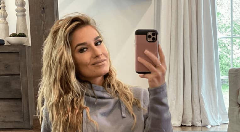 Jessie James Decker Claps Back After Being Criticized For Wearing Underwear In Front Of Kids