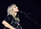 Taylor Swift Gives Money To Fans, Lost Wages & Health Care to Nashville Business During Crises