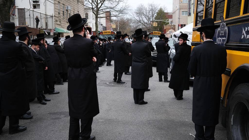 Jewish Funeral-Goers Ignore Social Distancing And Force Cops To Crack Down In NYC