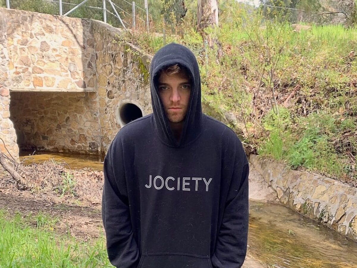 Alarming Shane Dawson Tweet Resurfaces About How Rihanna Should Get Beat Again By Chris Brown