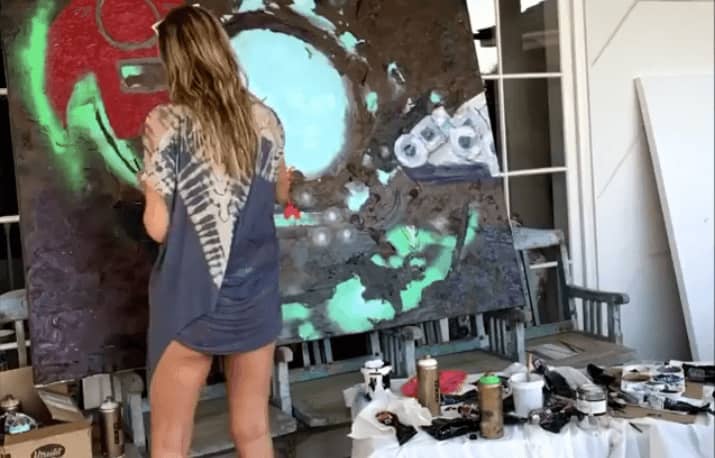 WATCH Heidi Klum's Time-Lapse 2020 Sucks Painting And We Can All Relate