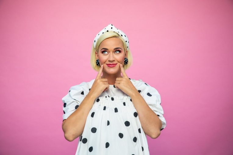 Katy Perry Shows Off Post-Pregnancy Body In New Must-See Selfie