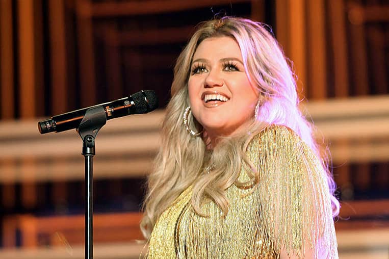 Kelly Clarkson America's Got Talent Simon Cowell American Idol The Voice