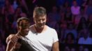 Simon Cowell Escorts Contestant Off The Stage Because She Won’t STOP Singing [VIDEO]