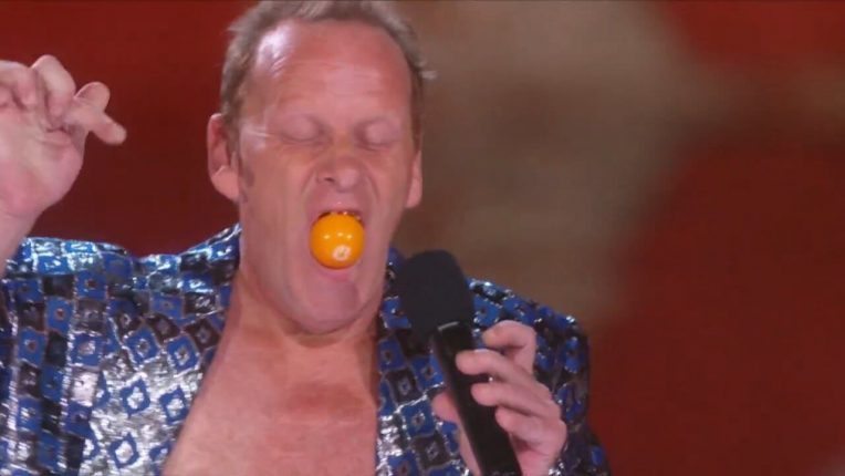 Man Swallowing Household Items is Heidi Klum’s Favorite ‘AGT’ Act Ever
