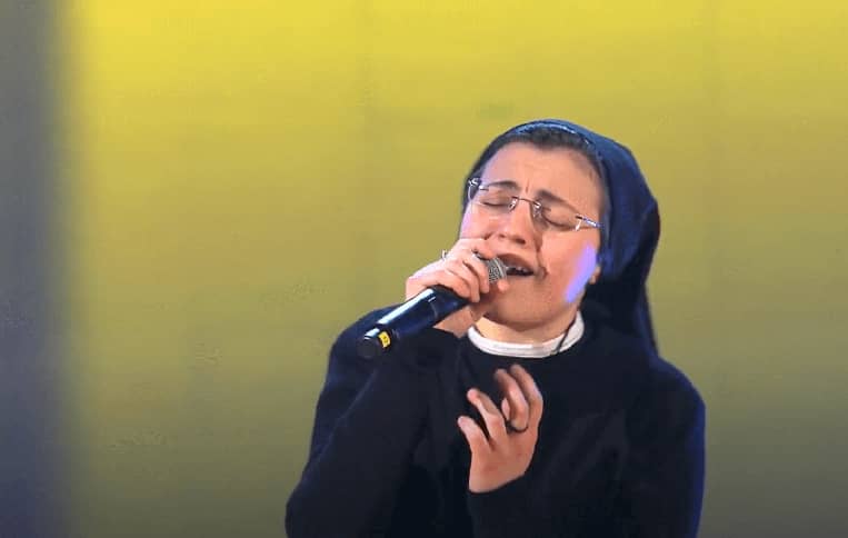 Coaches Never Expected Nun To Take On Huge Alicia Keys Hit On ‘The Voice Italia’