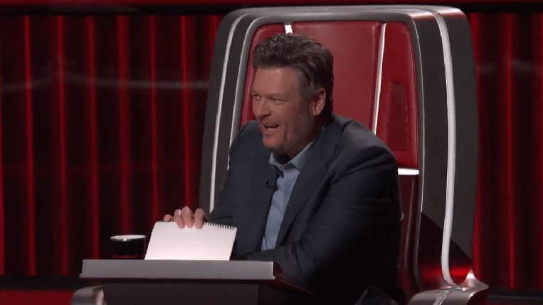 ‘The Voice’ Top 9: Blake Is ‘Jealous’ As Gwen’s Artist Sings To Her [VOTE]