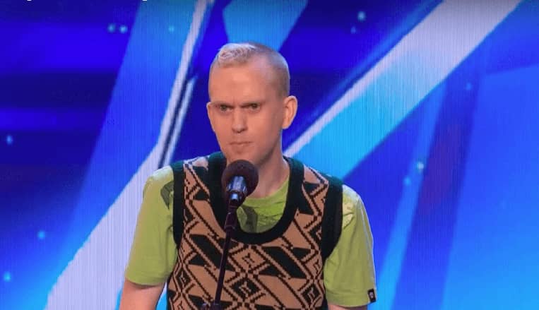 Comedian Jokes That Simon Cowell Has ‘No Friends’ During Hilarious ‘BGT’ Audition