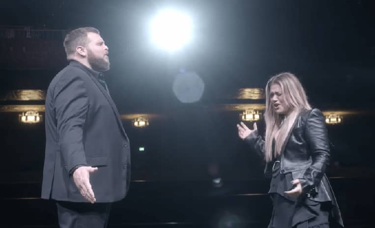 ‘Voice’ Winner Jake Hoot Releases Duet With Coach Kelly Clarkson [VIDEO]
