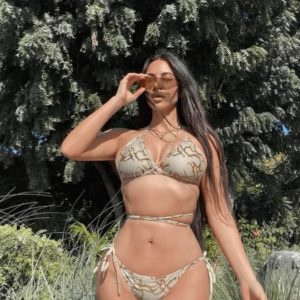 Kim-Kardashian-Kanye-West-KKW-Beauty-Keeping-Up-With-The-Kardashians-Kim-And-Kanye-Divorce