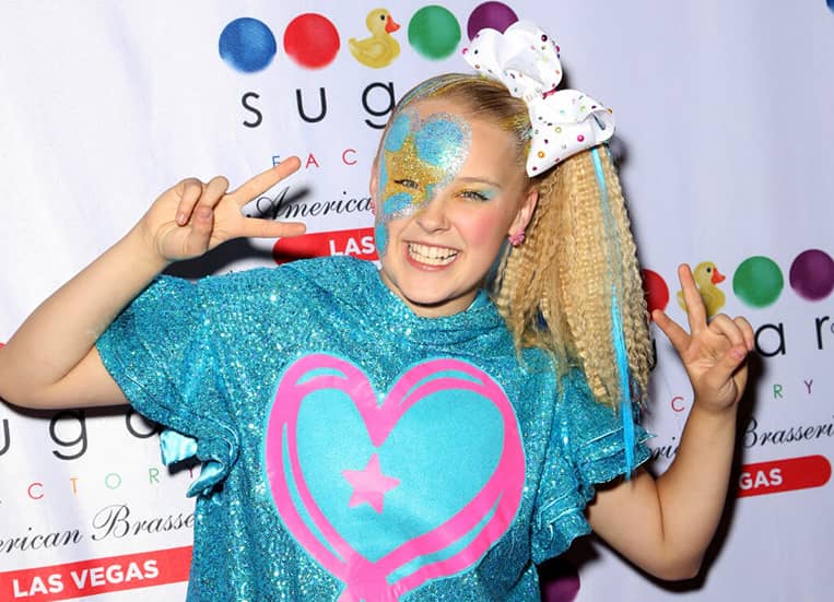 JoJo Siwa Says She’s Pansexual, Shares What She Loves About Girlfriend Kylie
