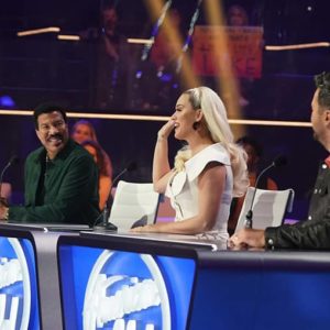 Katy-Perry-American-Idol-Orlando-Bloom-Daisy-Dove