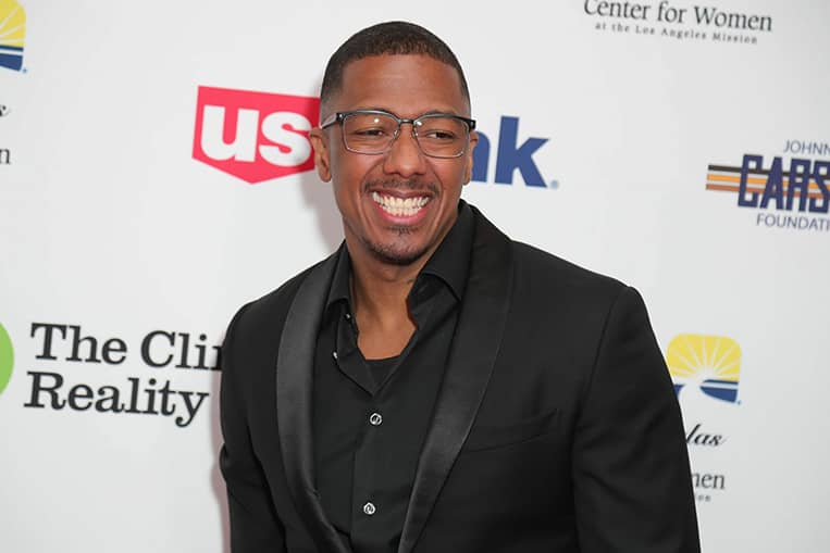 ‘Masked Singer’ Host Nick Cannon, Abby De La Rosa Expecting Twins