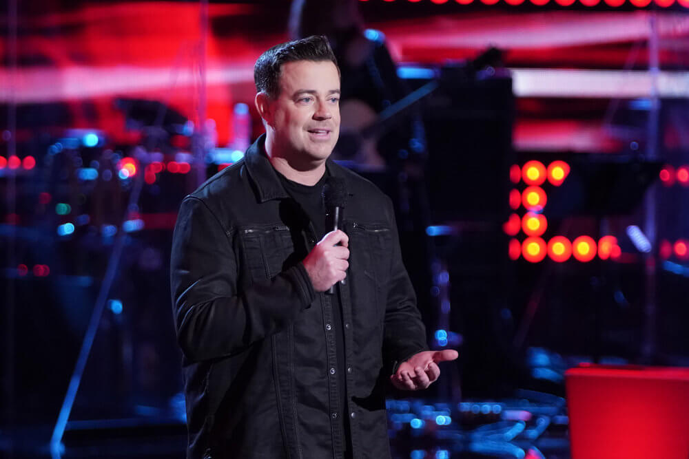Carson Daly Makes a Shady Dig at Blake Shelton on ‘The Voice’