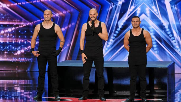 Colombian Hand Balancing Group Rialcris Bonds with Sofia Vergara on ‘AGT’