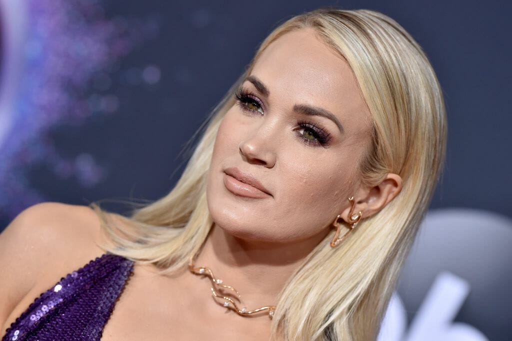 Carrie Underwood Fans Are Disappointed After She Liked An Anti-Mask Tweet