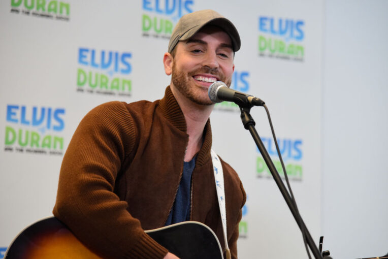 ‘American Idol’ Winner Nick Fradiani Will Judge “Mash-ville” Song Contest