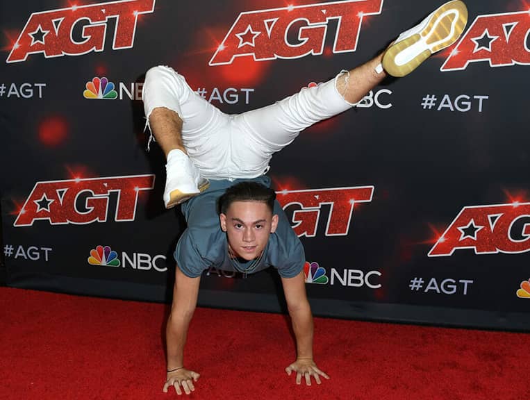 ‘AGT’ Aerialist Aidan Bryant Wows Ellen, Shares How Many Times He’s Fallen