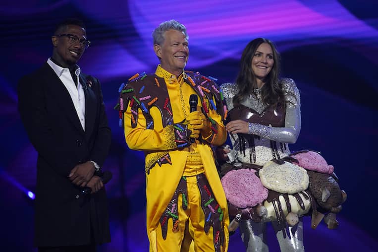 David Foster and Katherine McPhee the masked singer