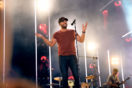 Luke Bryan Answers Fans’ Most Burning Questions With Google’s Help