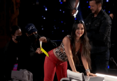 Luke Bryan Hilariously Reacts to Katy Perry Splitting Her Pants on ‘American Idol’