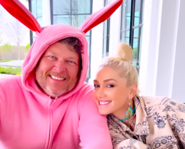 Blake Shelton Dresses as the Easter Bunny Scaring Carson Daly’s Daughter