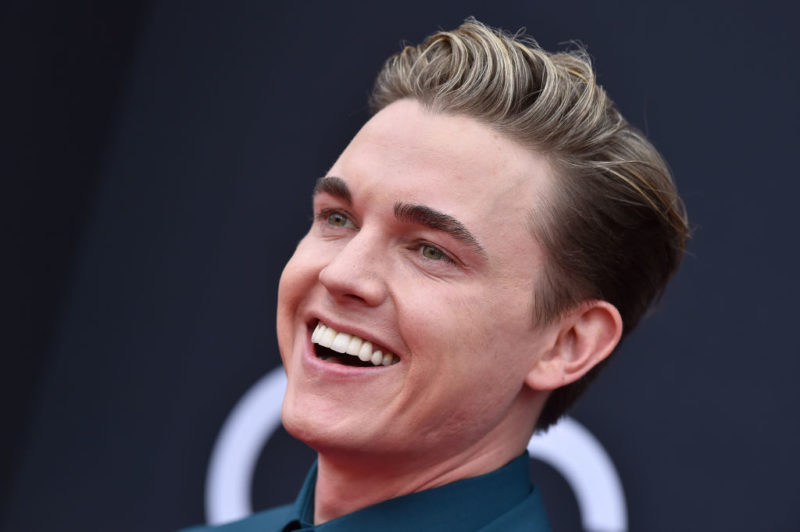 Jesse McCartney Releases New Song “Faux Fur”