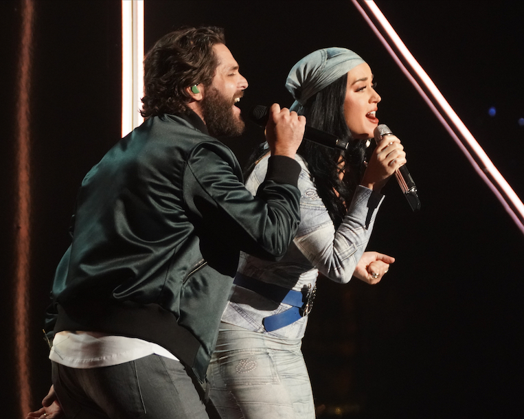 Thomas Rhett and Katy Perry Performing on 'American Idol'