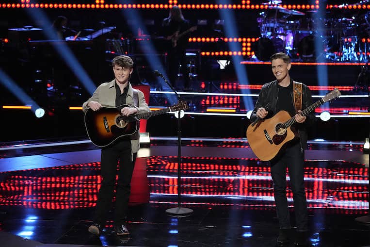 Carson Peters and Clint Sherman on 'The Voice'