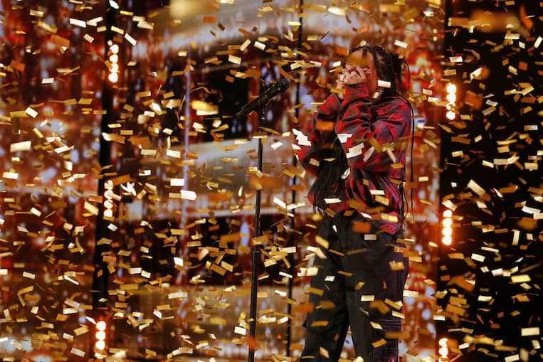 Sara James earns the Golden Buzzer on 'America's Got Talent' 