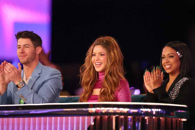 Nick Jonas, Shakira, and Liza Koshy on 'Dancing With Myself'