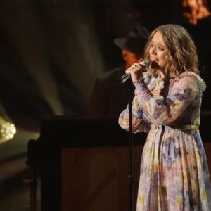 Leah Marlene performs in the Top 5 of 'American Idol'