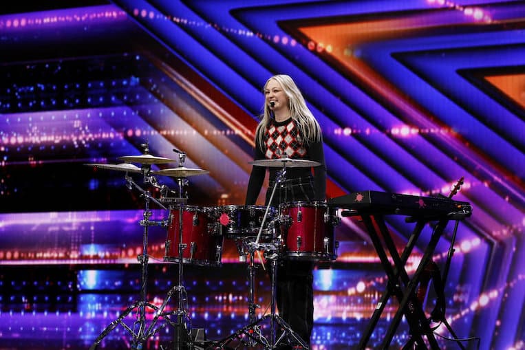 Meet Mia Morris, ‘AGT’s One Woman Band Going to the Live Shows