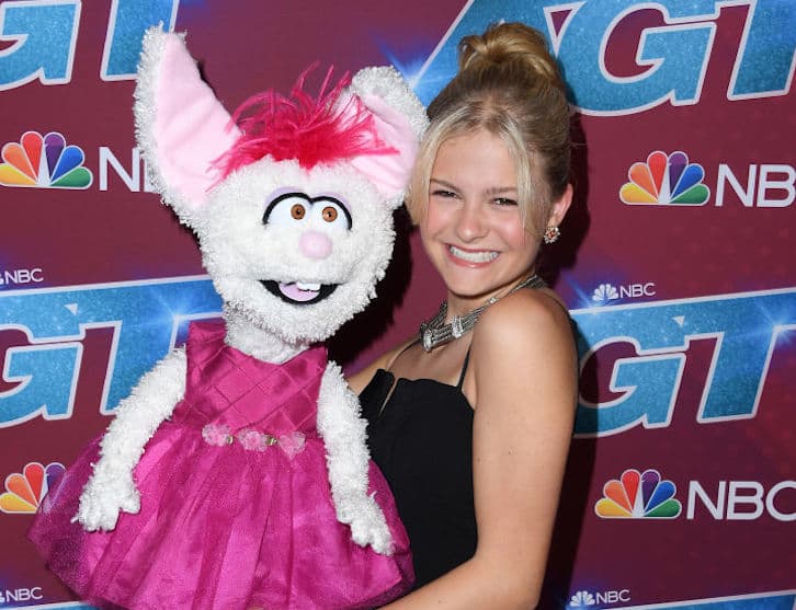 Darci Lynne Farmer, Petunia Stun in Instagram Video