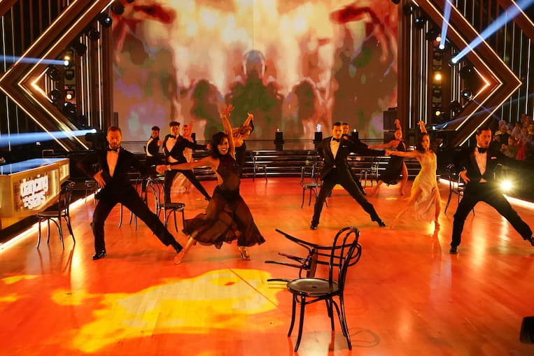 'Dancing With the Stars' cast on Bond Night