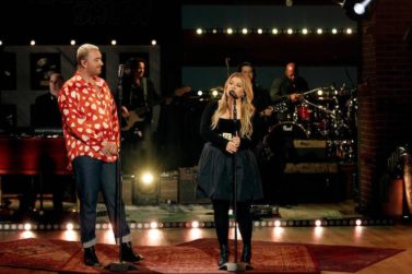 Kelly Clarkson Duets Her Song ‘Breakaway’ with Sam Smith