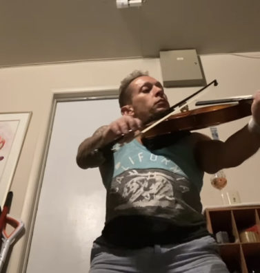 ‘AGT All-Stars’ Contestant Alan Silva Shows Off New Talent With a Lindsey Stirling Song
