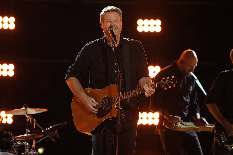 Blake Shelton performs in the Live Semi-Final Top 8 Eliminations